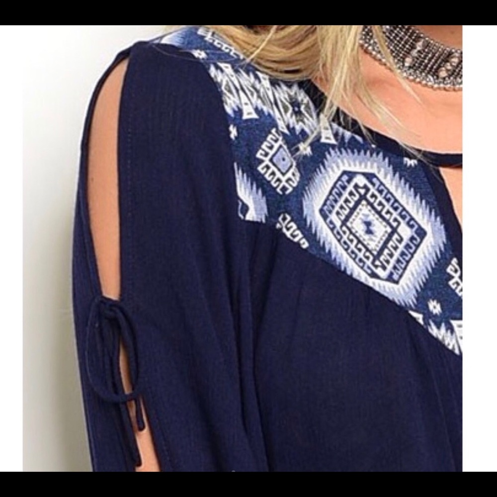 🌸🆕 Flare Open Shoulder Navy Dress - Picture 5 of 8